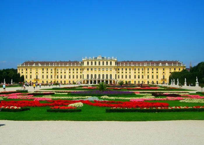 Erstklassiges In Schloss Naehe Appartement